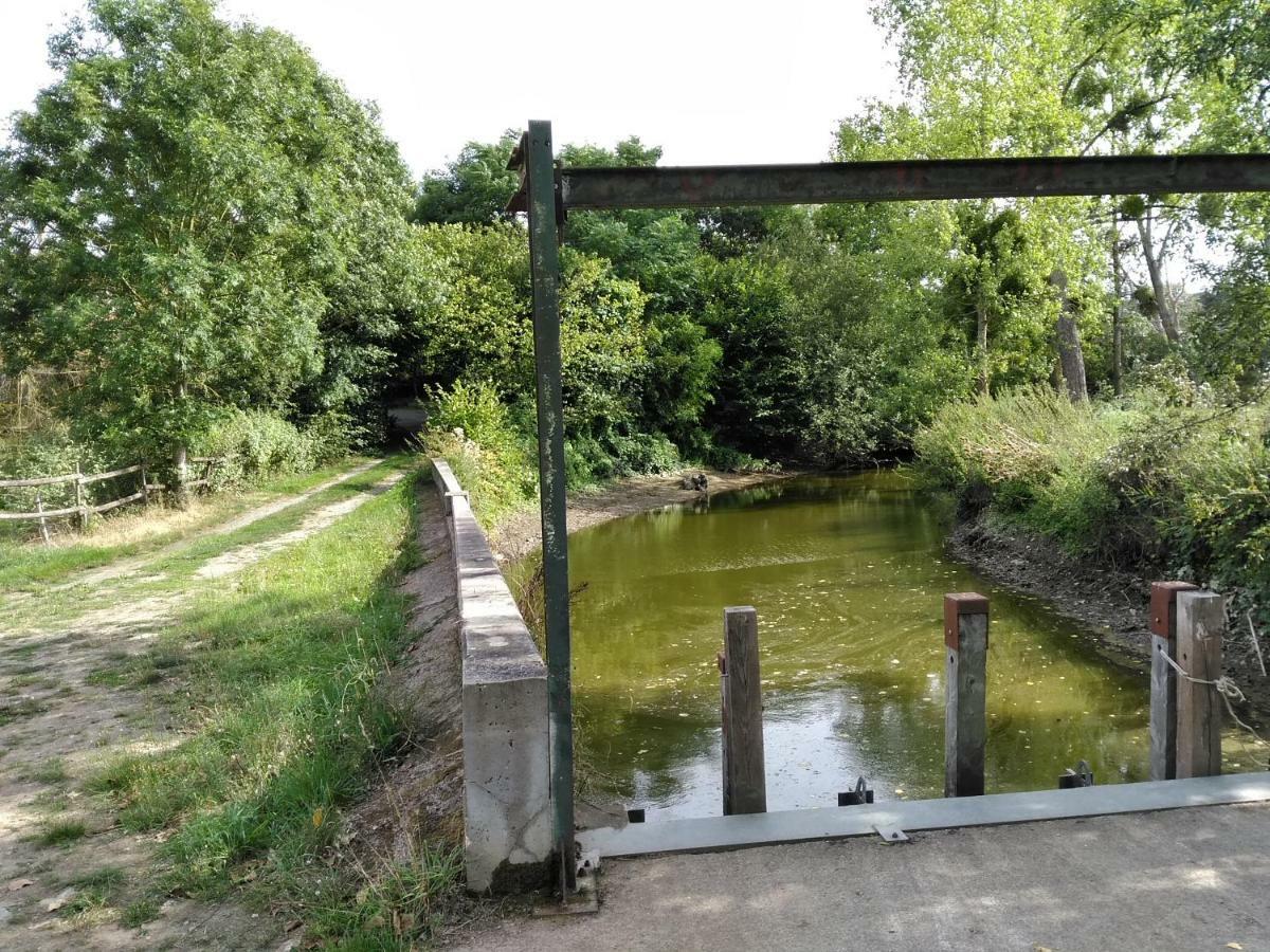Au Fil De L'Eau Villa Le Boupere Bagian luar foto